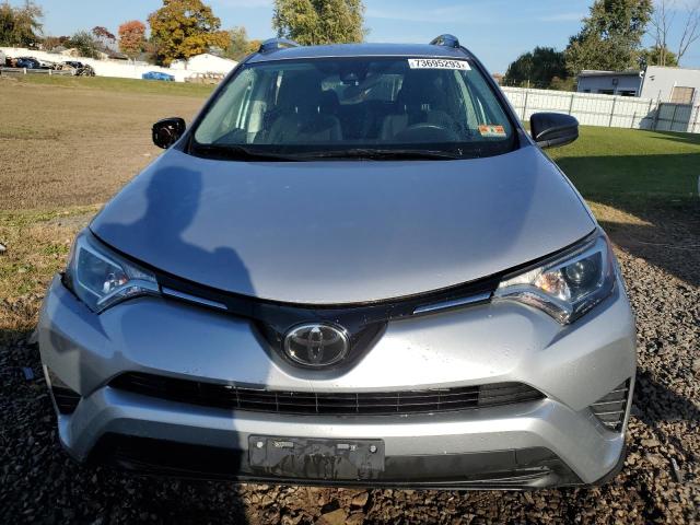 2T3BFREV1HW680496 2017 Toyota Rav4 Le