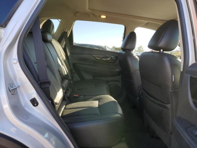 5N1AT2MV4HC793872 Nissan ROGUE SV