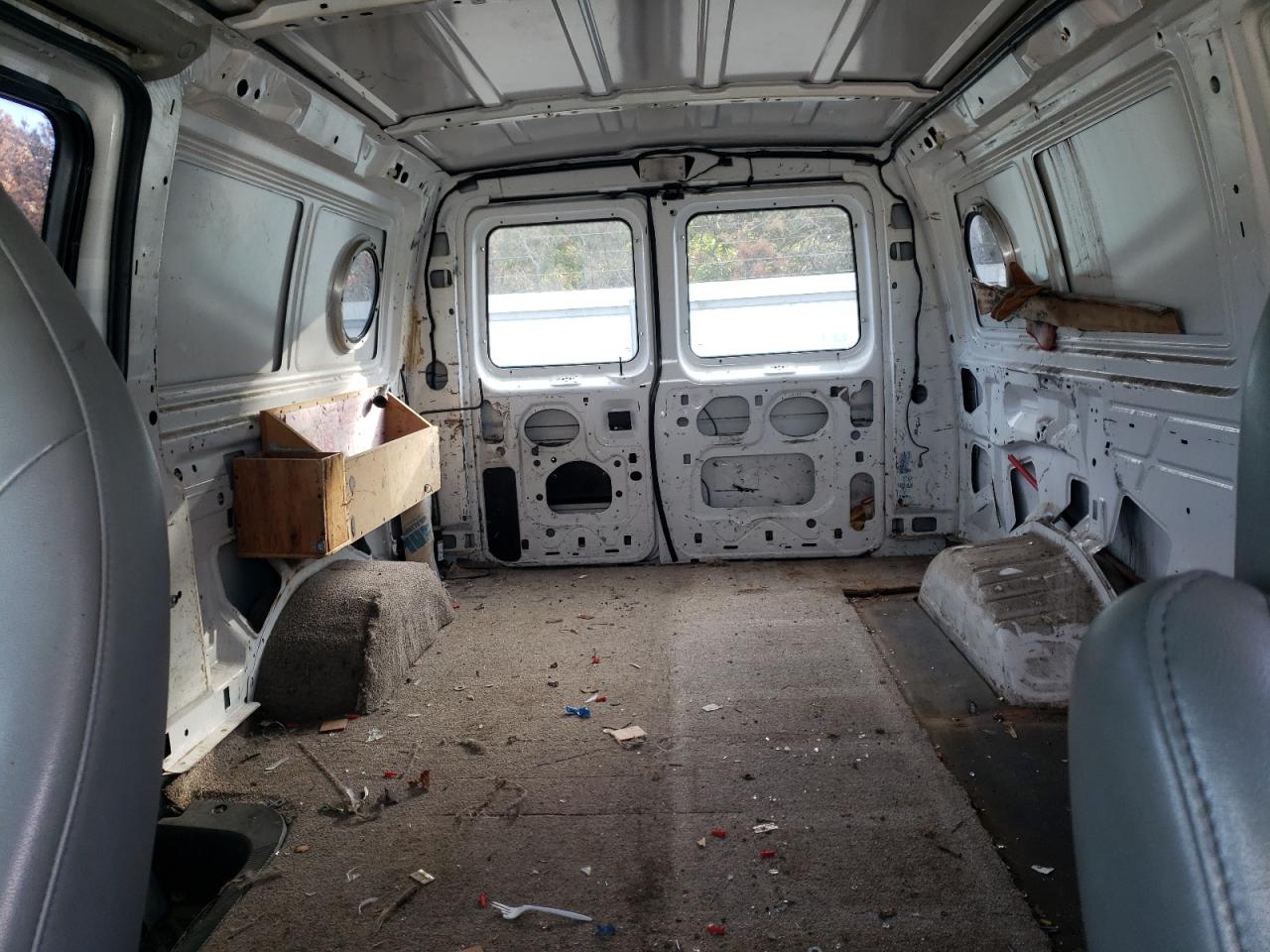 1FTNE24W28DA00653 2008 Ford Econoline E250 Van