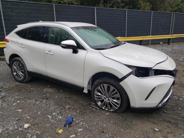 JTEAAAAH3NJ102689 Toyota VENZA LE