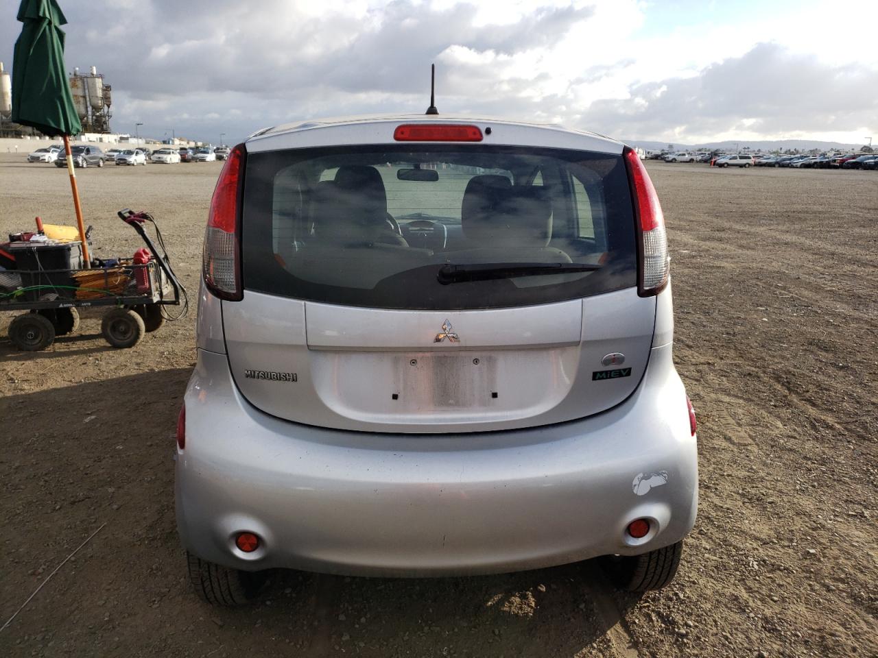 2014 Mitsubishi I Miev Es vin: JA3215H49EU021552