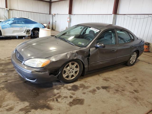 2004 Ford Taurus SE