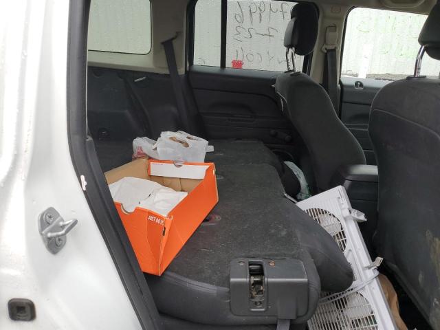 1C4NJPBB3FD328301 Jeep Patriot Sport
