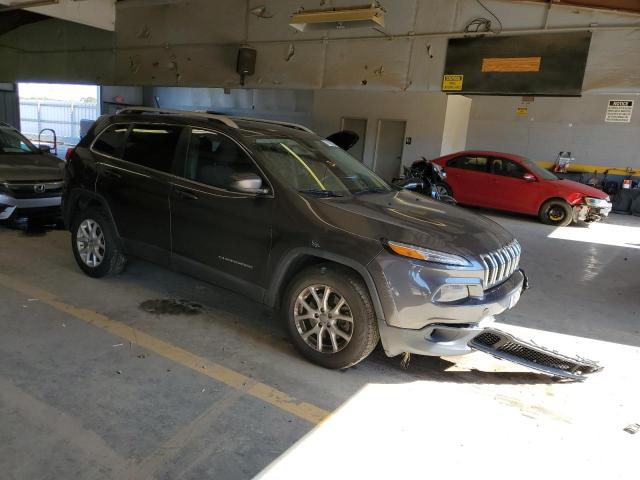 1C4PJLCB3FW578710 Jeep Cherokee Latitude