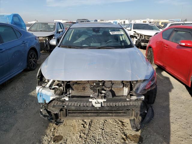 1N4BL4DV2NN398132 Nissan Altima SV 5