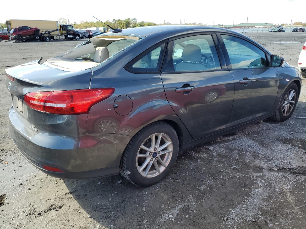 1FADP3F22GL281790 2016 Ford Focus Se