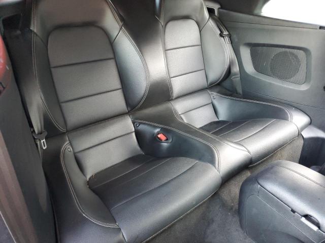 1FATP8UH9J5142929 Ford MUSTANG