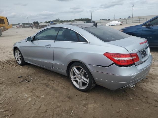 VIN WDDKJ8JB9DF195416 2013 Mercedes-Benz E-Class, 3... no.2