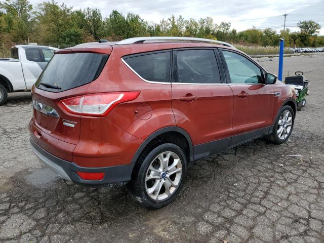 1FMCU0JX5EUC19819 Ford Escape Titanium