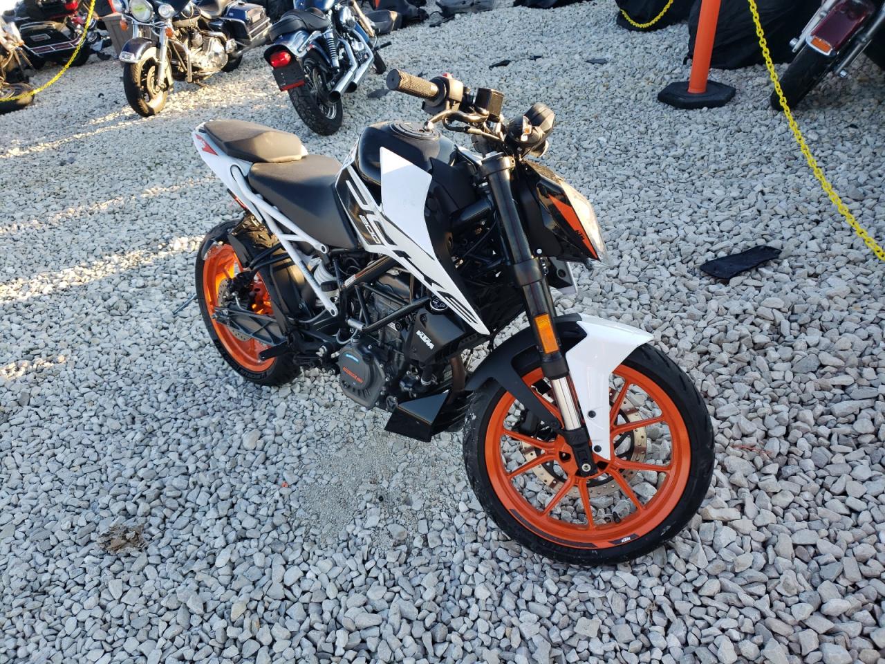 MD2JPC406MC031537 2021 Ktm 200 Duke