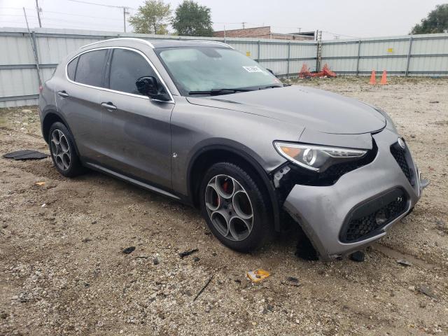 ZASFAKAN9J7B82763 | 2018 ALFA ROMEO STELVIO