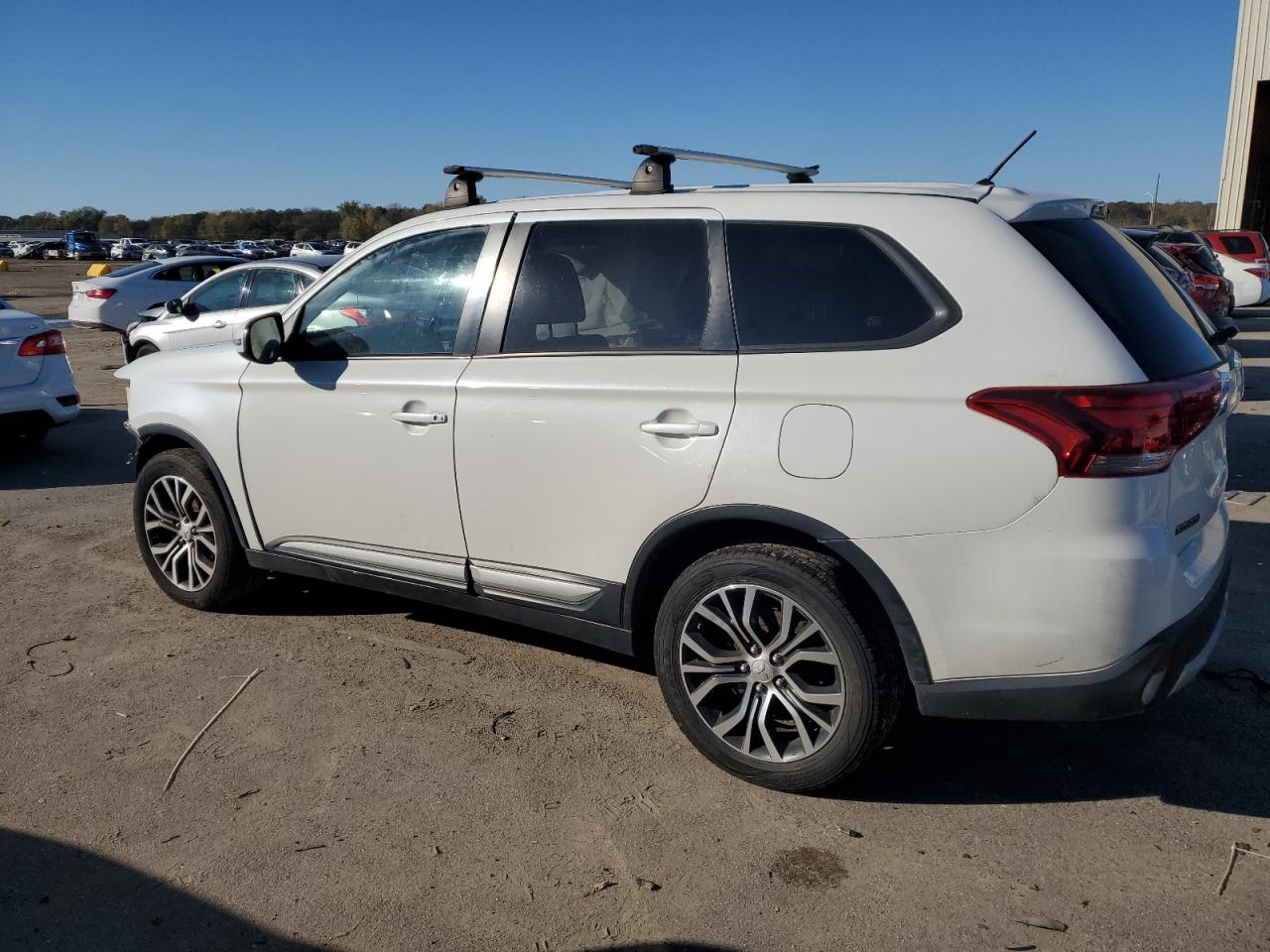 2016 Mitsubishi Outlander Se vin: JA4AZ3A37GZ011016