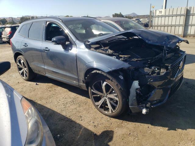 2022 VOLVO XC60 B6 R- YV4062RM4N1002588