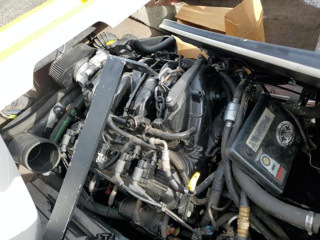 MB2W4879L506 Auction: COPART Lot: 71049893 Location: WA - NORTH SEATTLE MB2W4879L506 OTHR WAKESETTER 2006 TWO TONE Photo 7