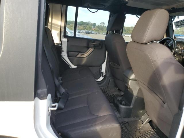 1C4BJWDG5EL115022 Jeep Wrangler Unlimited Sport