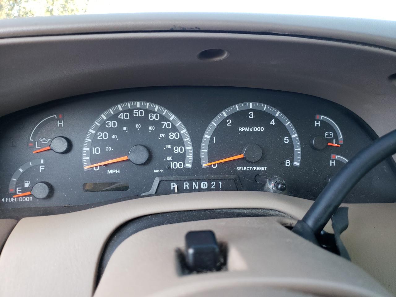 1FMPU18L4XLC43175 1999 Ford Expedition