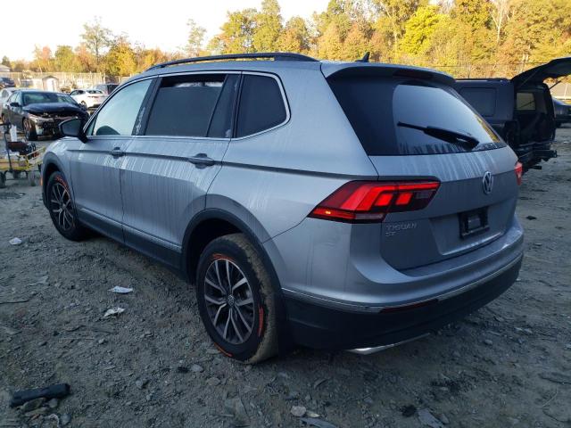 3VV3B7AXXLM041329 Volkswagen Tiguan SE 2