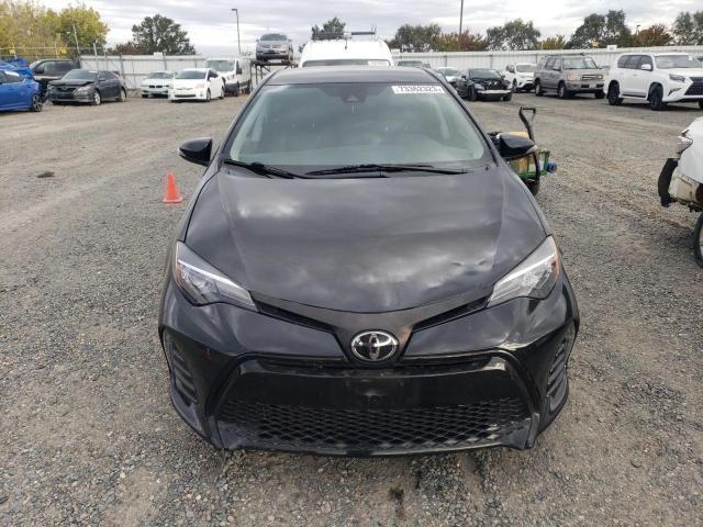 2T1BURHE5JC068383 2018 Toyota Corolla L