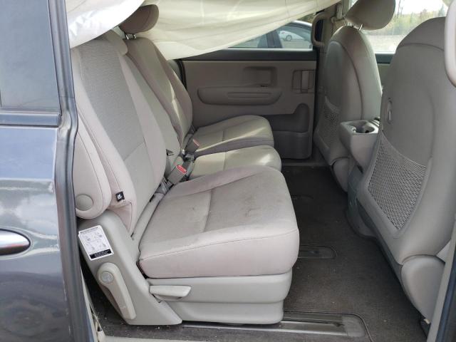 KNDMB5C11H6218714 KIA SEDONA LX