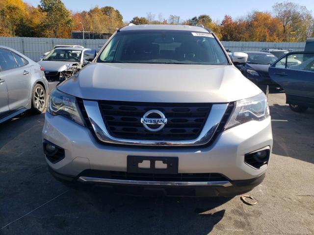  NISSAN PATHFINDER 2017 Сріблястий