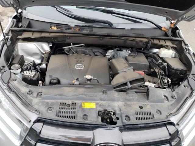 5TDJZRFH8JS539038 Toyota Highlander Se