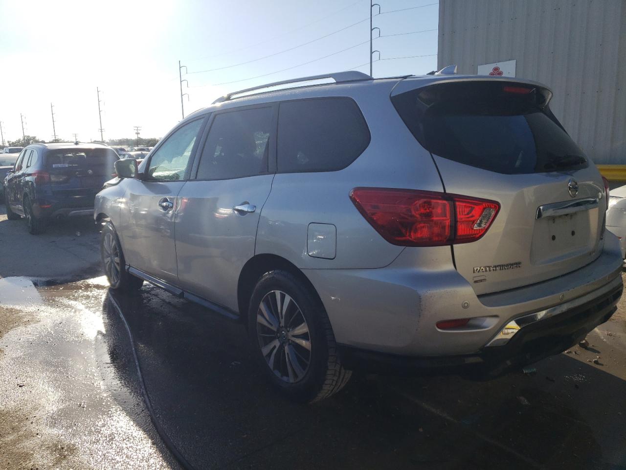 2019 Nissan Pathfinder S vin: 5N1DR2MN3KC632397