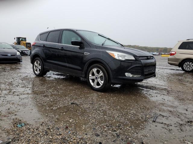 1FMCU9GX9FUB87308 Ford ESCAPE SE
