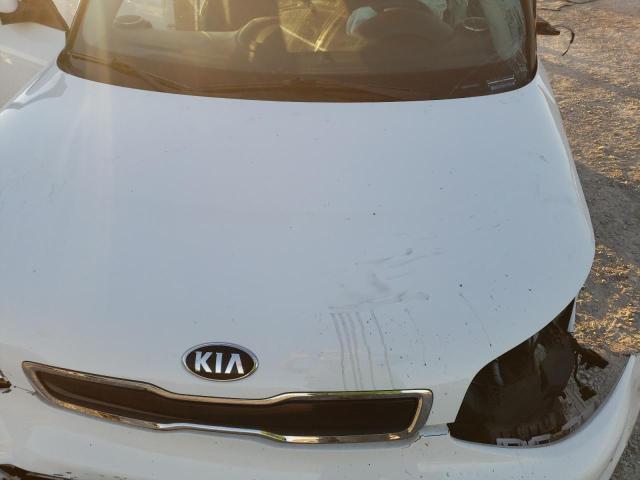 2015 KIA SOUL + - KNDJP3A54F7806080