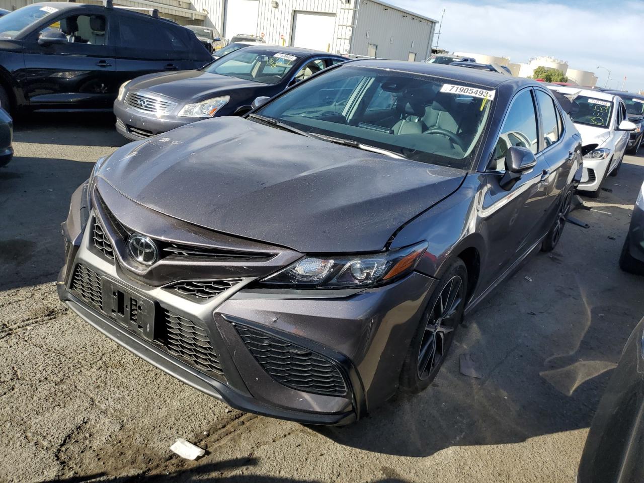 4T1G11AK5NU689028 Toyota Camry SE