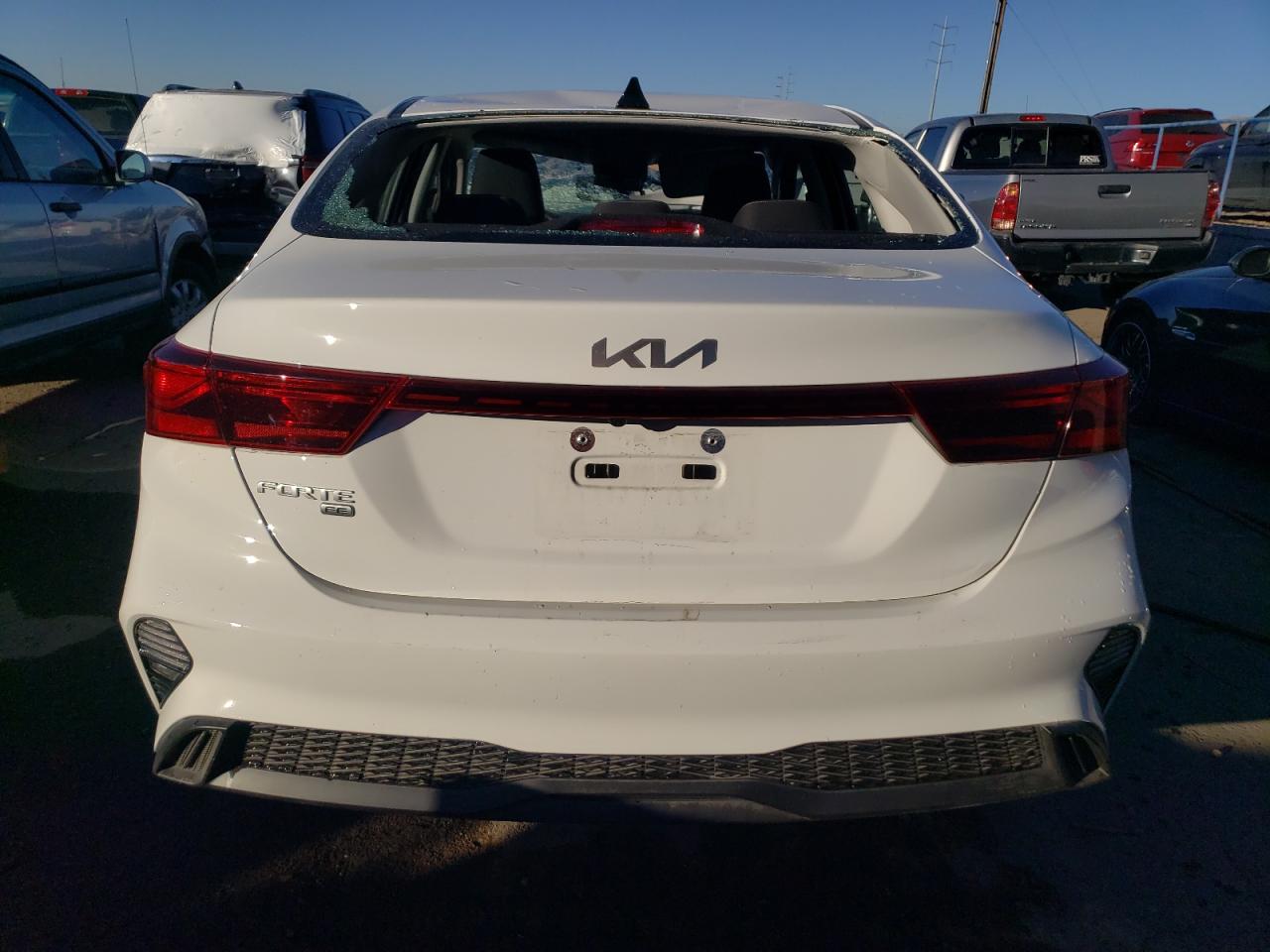 2023 Kia Forte Lx vin: 3KPF24AD3PE643361