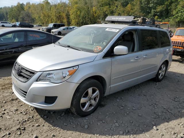 2009 Volkswagen Routan SE