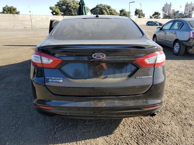 3FA6P0SU7GR320809 Ford Fusion Titanium Phev