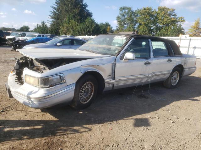 1996 Lincoln Town Car Signature