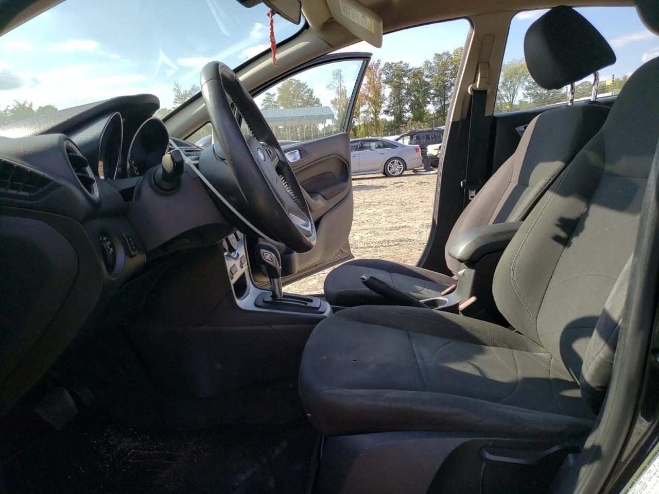 3fadp4ej5fm128770 3FADP4EJ5FM128770 2015 Ford Fiesta Se