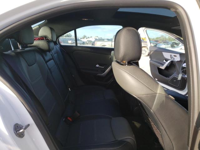 WDD3G4FB5KW018038 Mercedes-Benz A 220 4matic