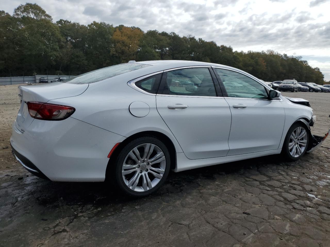 2015 Chrysler 200 Limited vin: 1C3CCCAB4FN751494