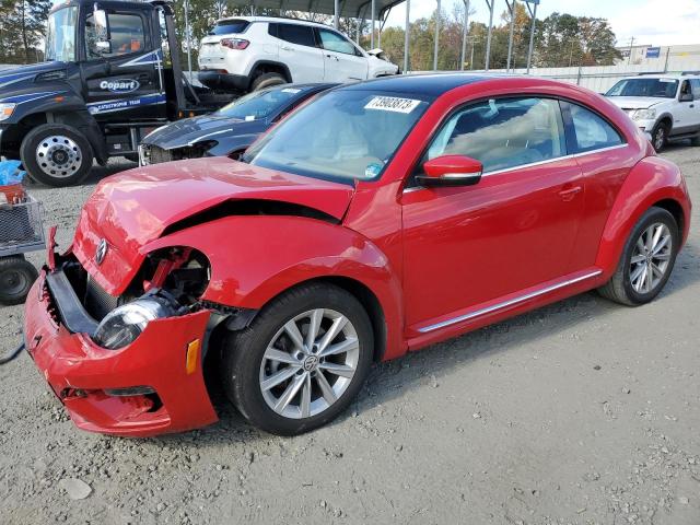 3VWJD7AT9KM706939 Volkswagen Beetle SE