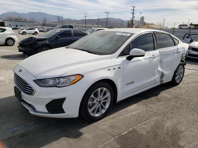 3FA6P0LU9KR143915 Ford Fusion SE