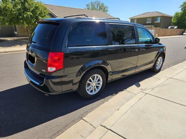 2C4RDGCG0KR557898 Dodge Caravan GRAND CARA 4