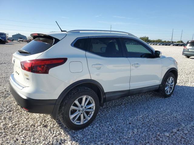 JN1BJ1CP5HW009535 Nissan Rogue Sport S