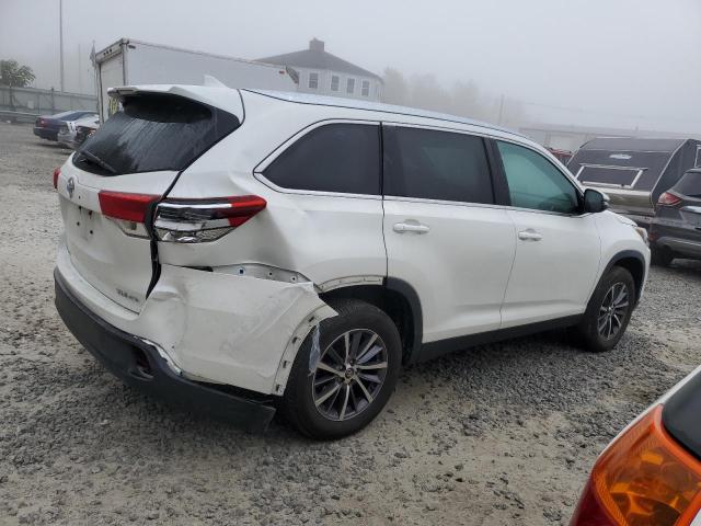 5TDJZRFH2KS607948 Toyota Highlander Se