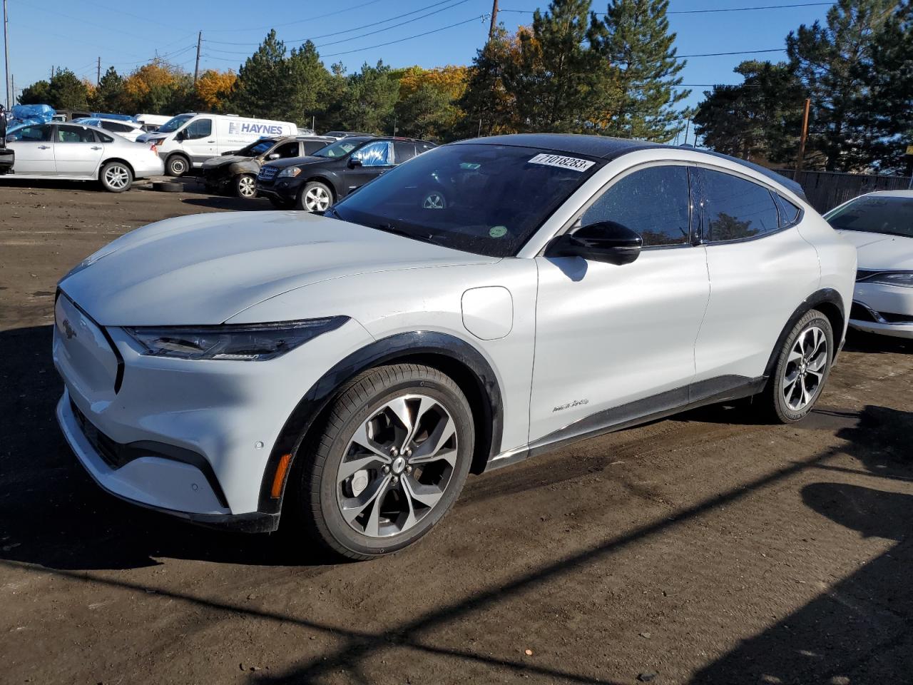 Ford Mustang 2022 White