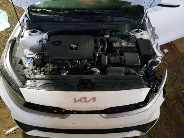 3KPF24AD9PE595428 KIA FORTE LX