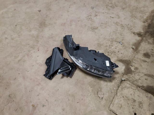 1FMCU0F79GUA09008 Ford ESCAPE S