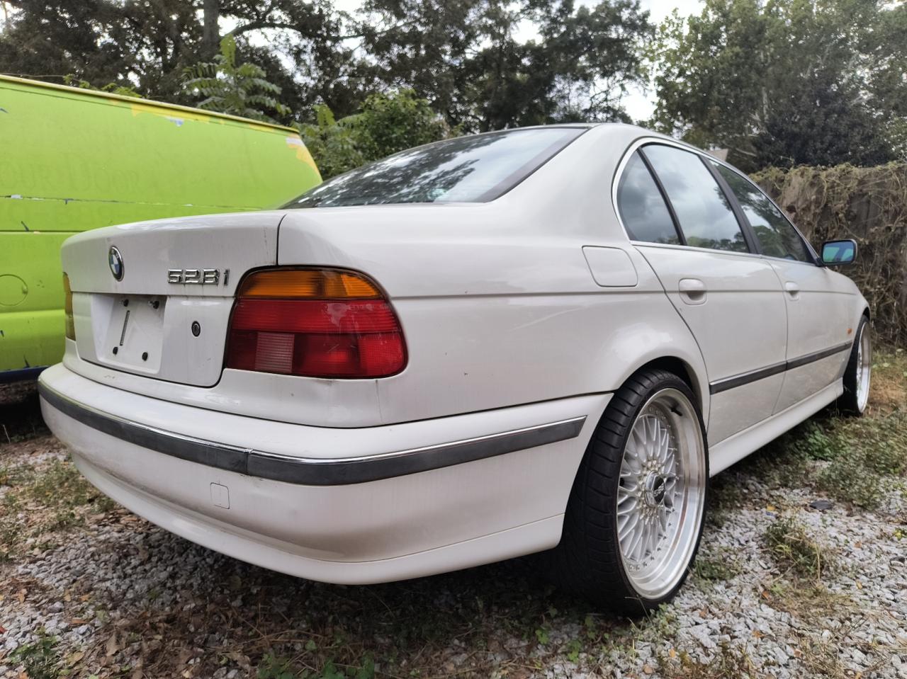 WBADM5338XBY15406 1999 BMW 528 I