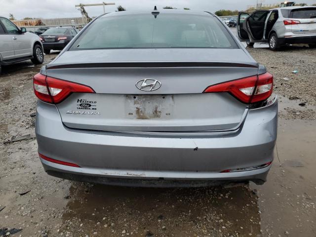 Lot #2378521240 2017 HYUNDAI SONATA SE salvage car