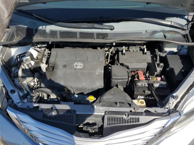5TDDK3DC8FS104954 Toyota SIENNA XLE
