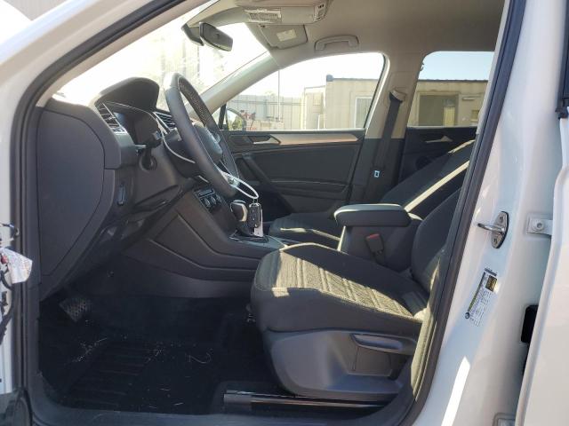 3VVRB7AX3PM046985 Volkswagen Tiguan S 7