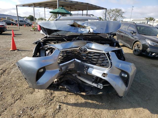 VIN 5TDFZRAH5NS115805 2022 Toyota Highlander, Platinum no.5