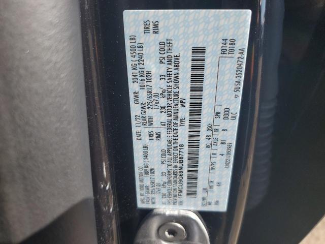 1FMCU9G69NUB87718 Ford ESCAPE SE